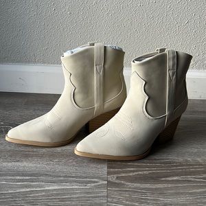 QUPID Vaca Womens Western Boots Women’s Size 7